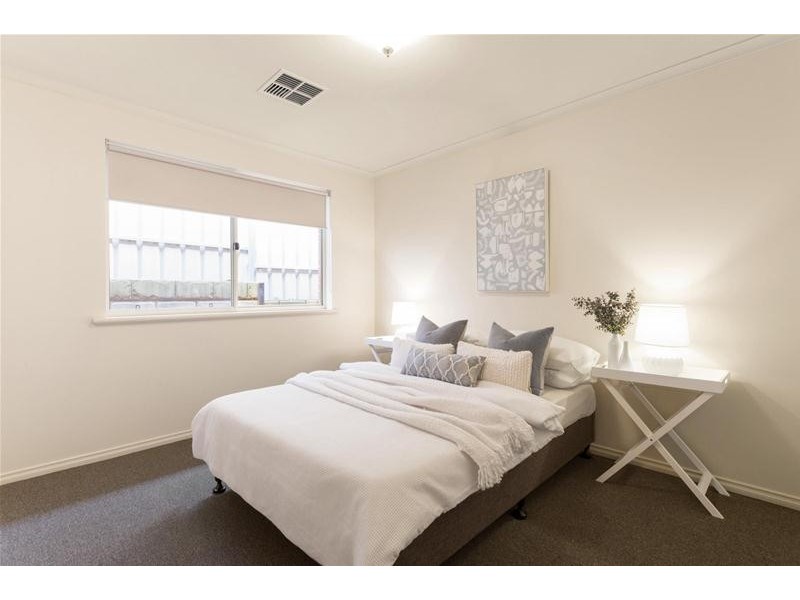 8 Whitehead Crossing, Greenwith SA 5125