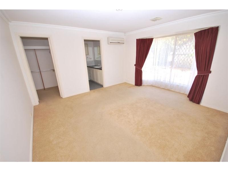12 Holly Place, Golden Grove SA 5125
