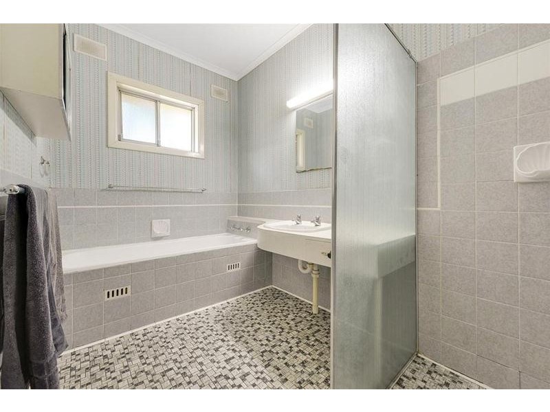 3 Bickham  Court, Dernancourt SA 5075