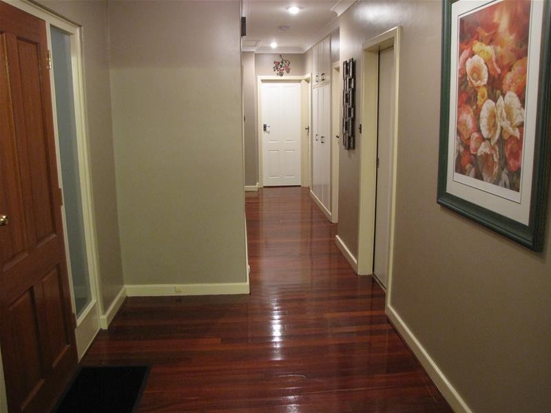 7 Jeff Street, Para Vista SA 5093