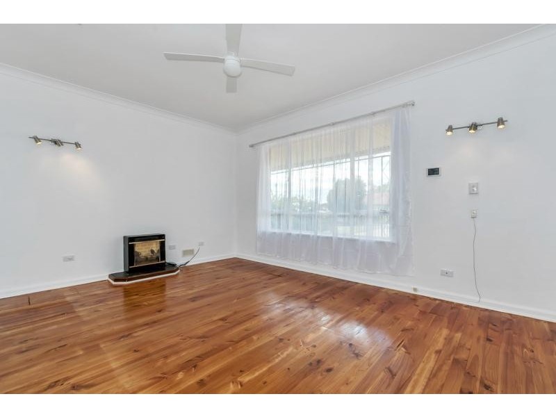 5 Windsor Avenue, Para Hills SA 5096