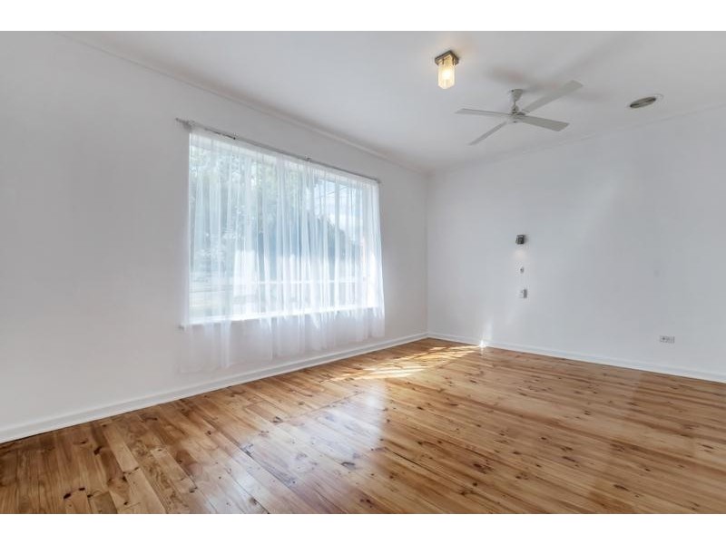 5 Windsor Avenue, Para Hills SA 5096