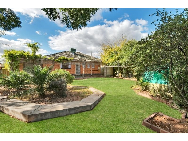 5 Windsor Avenue, Para Hills SA 5096
