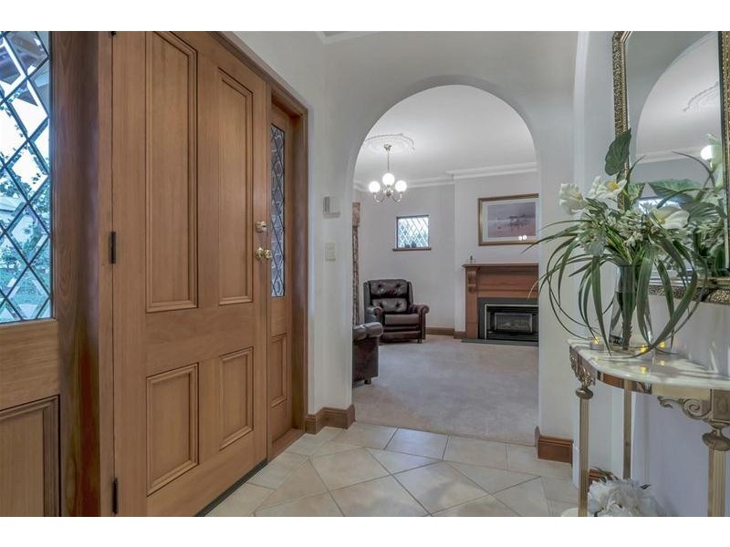 13 Blue Wren Court, Highbury SA 5089