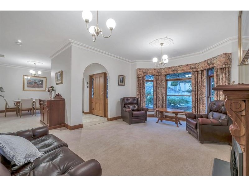 13 Blue Wren Court, Highbury SA 5089