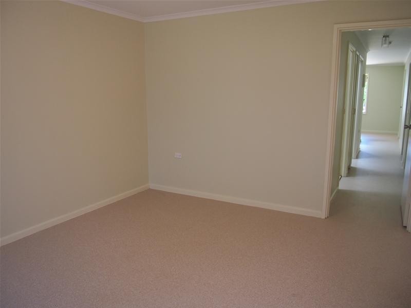 6 Mertz Court, Greenwith SA 5125