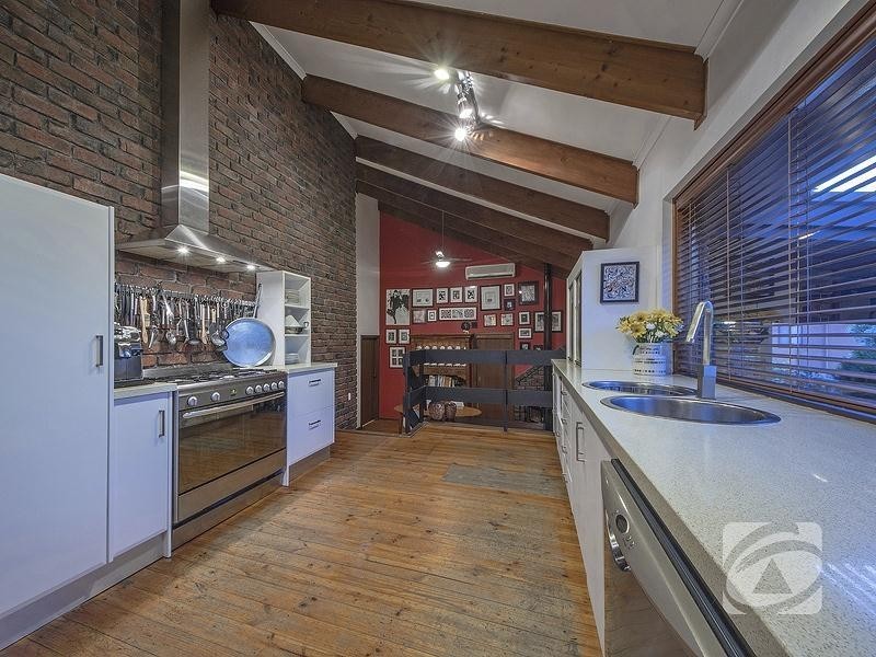 2 Mersey Court, Modbury Heights SA 5092