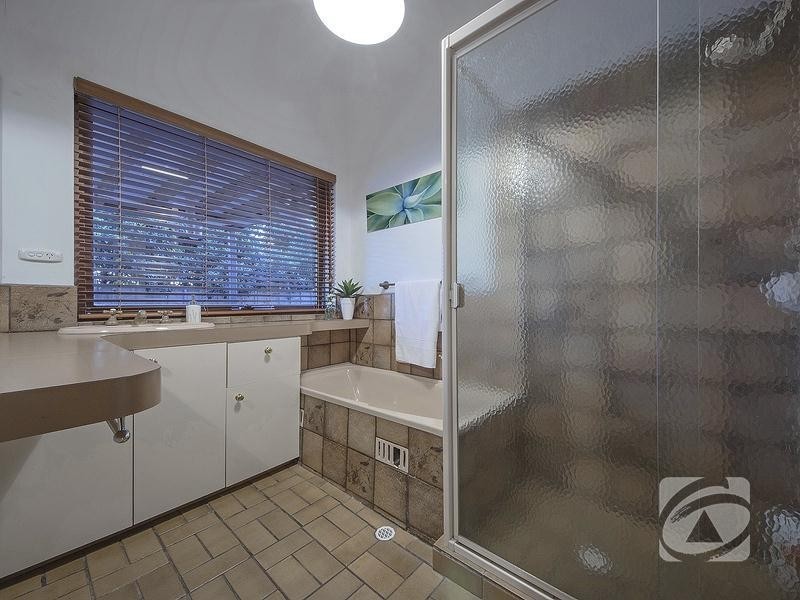 2 Mersey Court, Modbury Heights SA 5092