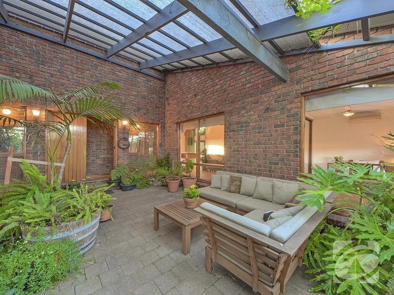 2 Mersey Court, Modbury Heights SA 5092