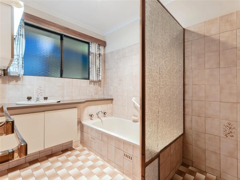 8 Homestead Drive, Hillbank SA 5112