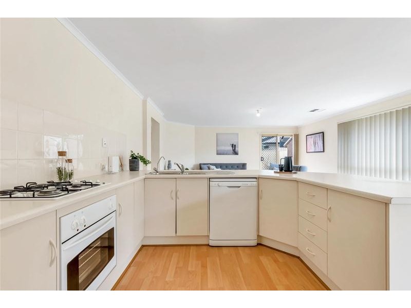 5A Nambucca Avenue, West Lakes Shore SA 5020