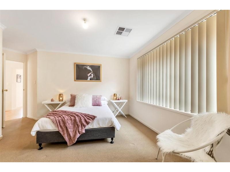 5A Nambucca Avenue, West Lakes Shore SA 5020