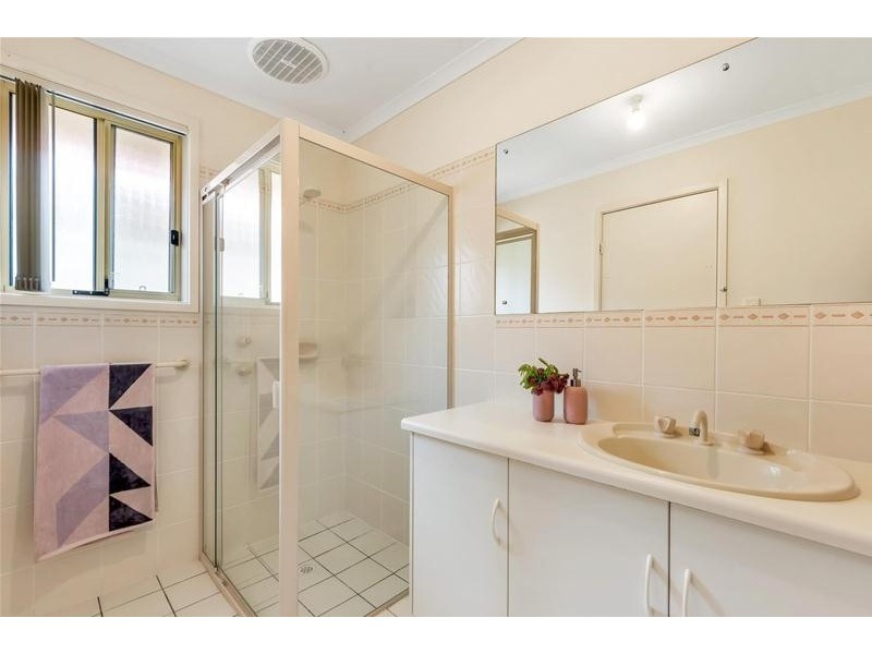 5A Nambucca Avenue, West Lakes Shore SA 5020