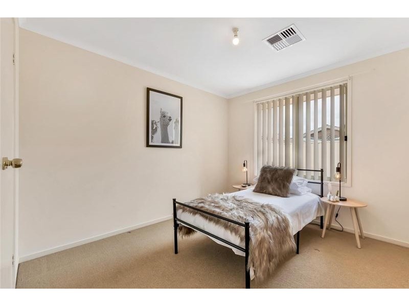 5A Nambucca Avenue, West Lakes Shore SA 5020