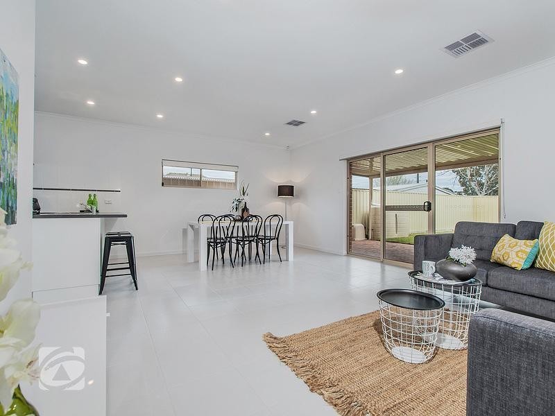 1 Pauls Drive, Valley View SA 5093