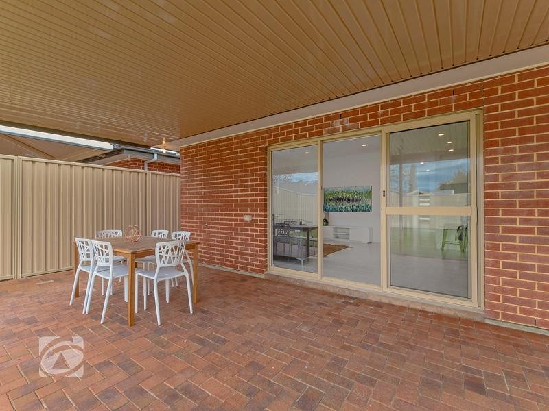 1 Pauls Drive, Valley View SA 5093