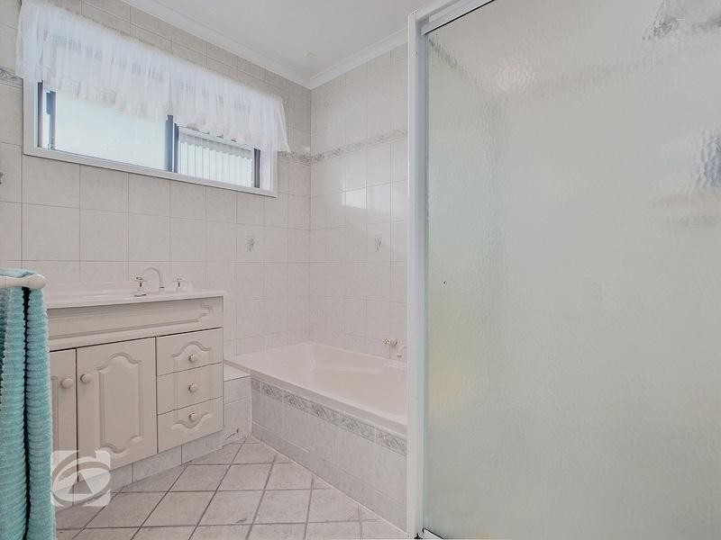 10 Sitte Court, St Agnes SA 5097