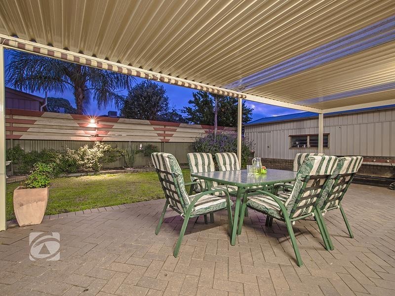 11 Tarana Road, Hope Valley SA 5090