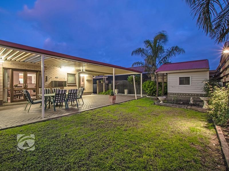 11 Tarana Road, Hope Valley SA 5090