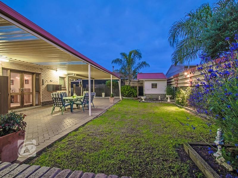 11 Tarana Road, Hope Valley SA 5090