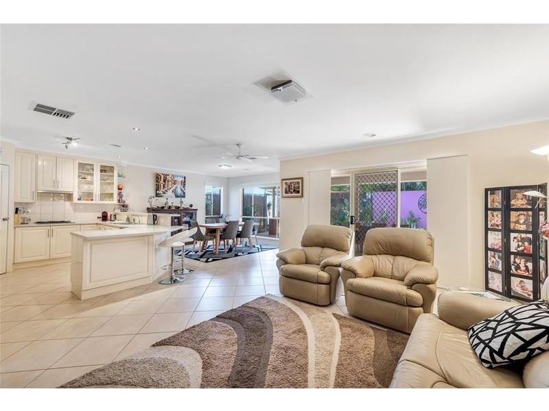 14 Mueller  Drive, Evanston Park SA 5116