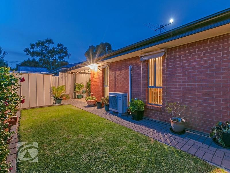 8 Oregan Crescent, St Agnes SA 5097