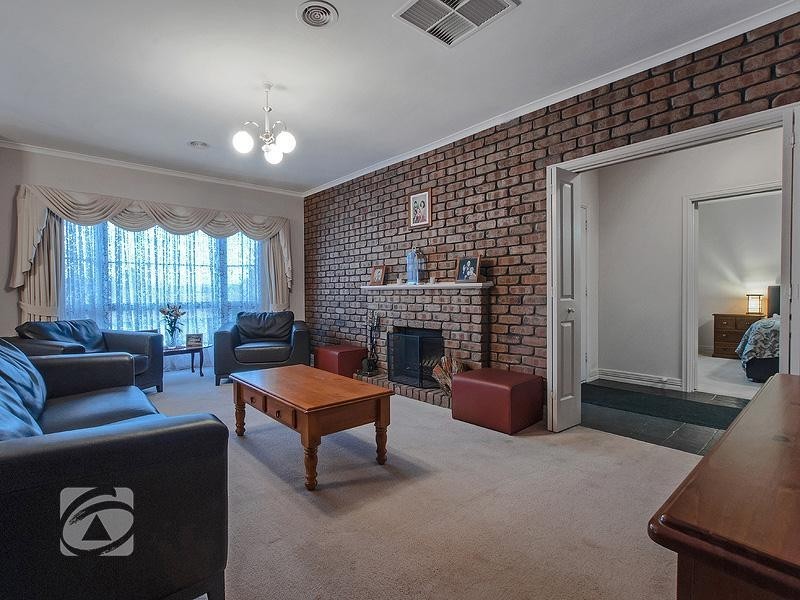 4 Tyrone Court, Wynn Vale SA 5127