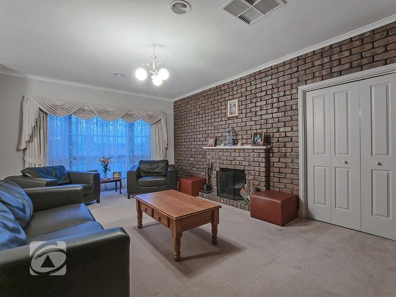 4 Tyrone Court, Wynn Vale SA 5127