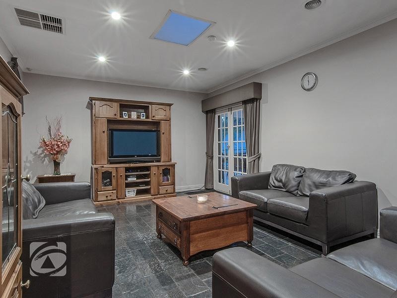 4 Tyrone Court, Wynn Vale SA 5127