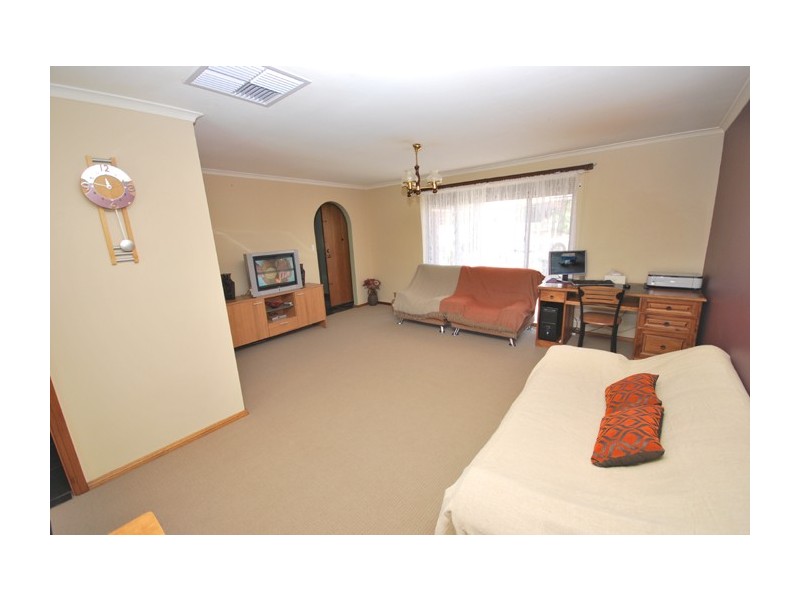 28 Duke Avenue, Para Hills SA 5096