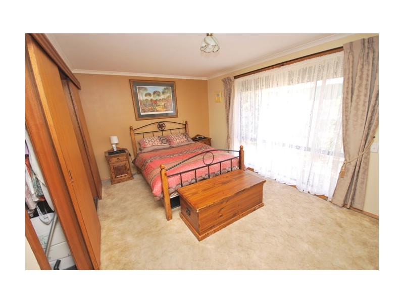 28 Duke Avenue, Para Hills SA 5096