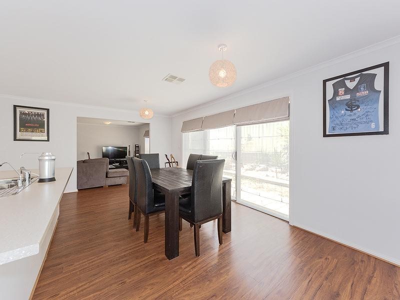 8a Lincoln Drive, Redwood Park SA 5097