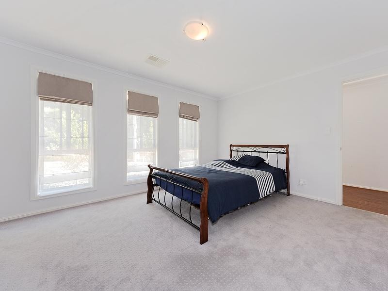 8a Lincoln Drive, Redwood Park SA 5097