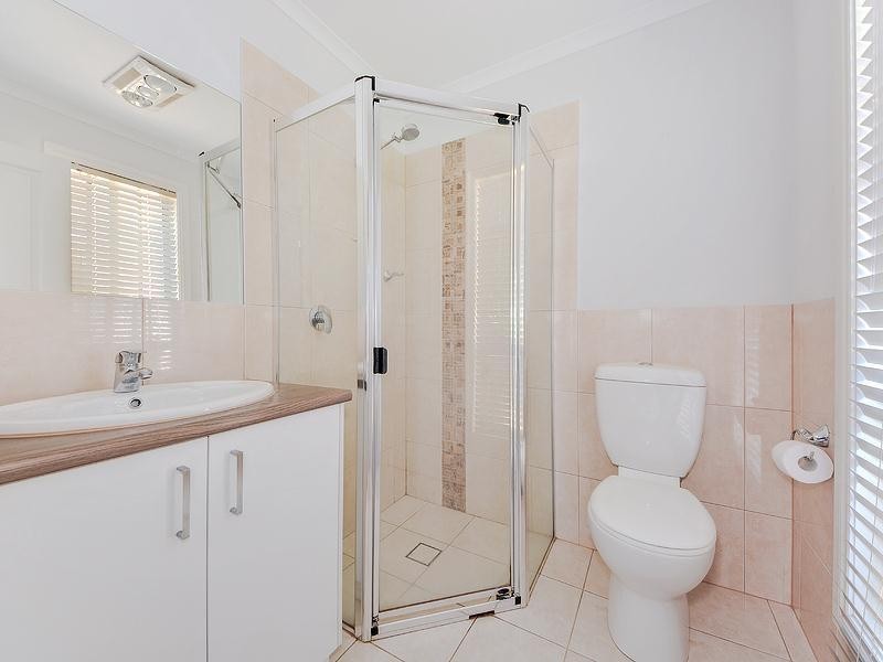 8a Lincoln Drive, Redwood Park SA 5097