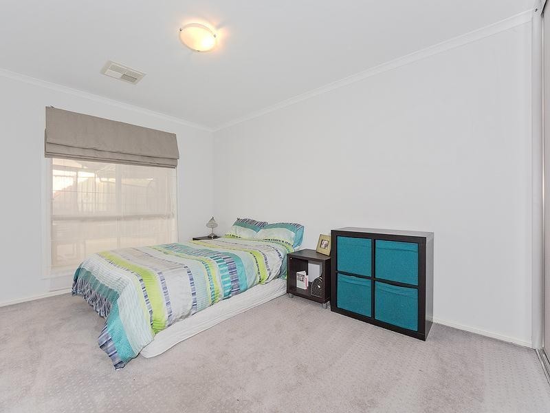 8a Lincoln Drive, Redwood Park SA 5097