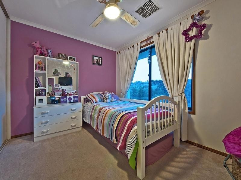 6 Prasad Court, Hillbank SA 5112