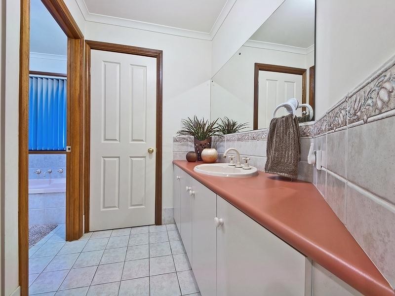 6 Prasad Court, Hillbank SA 5112