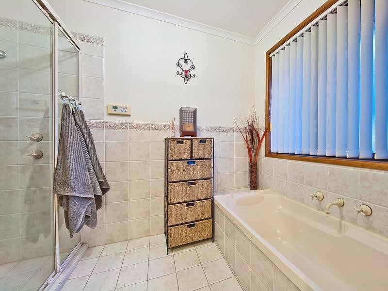 6 Prasad Court, Hillbank SA 5112