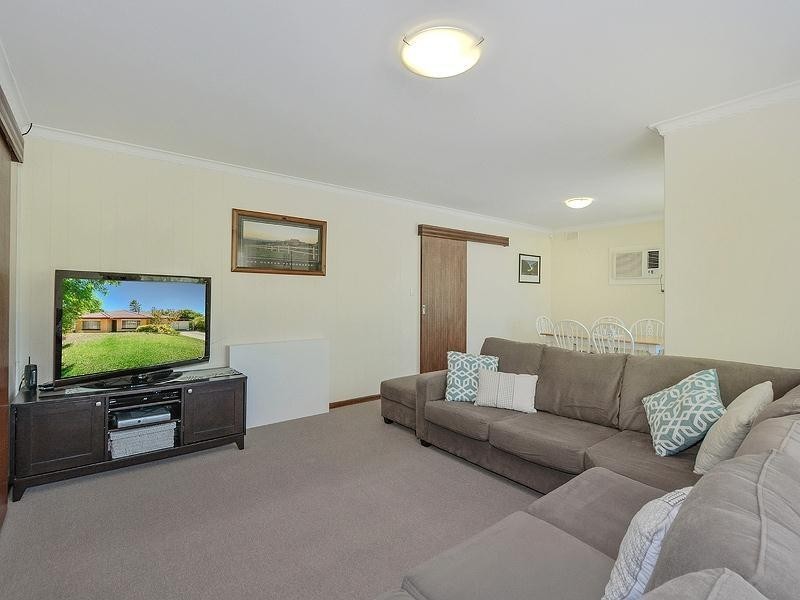 28 Hilltop Avenue, Ridgehaven SA 5097