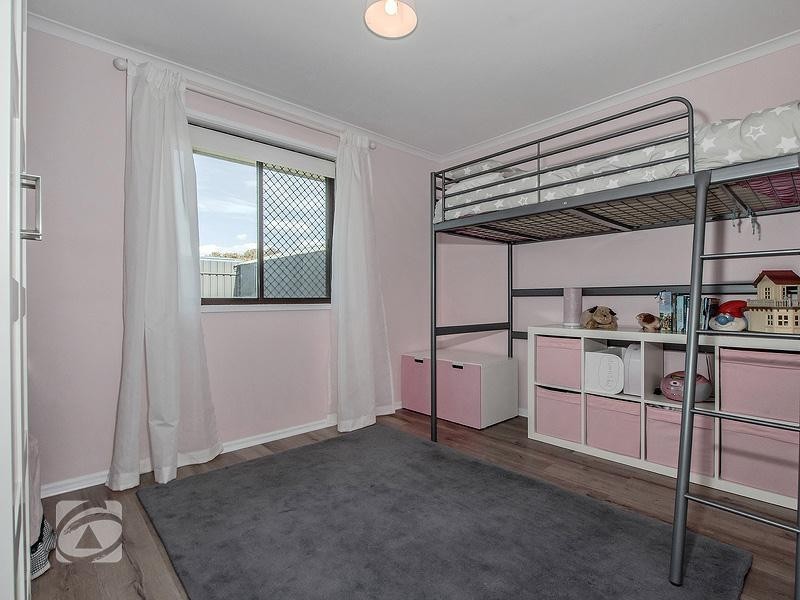 15 Fraser Avenue, St Agnes SA 5097