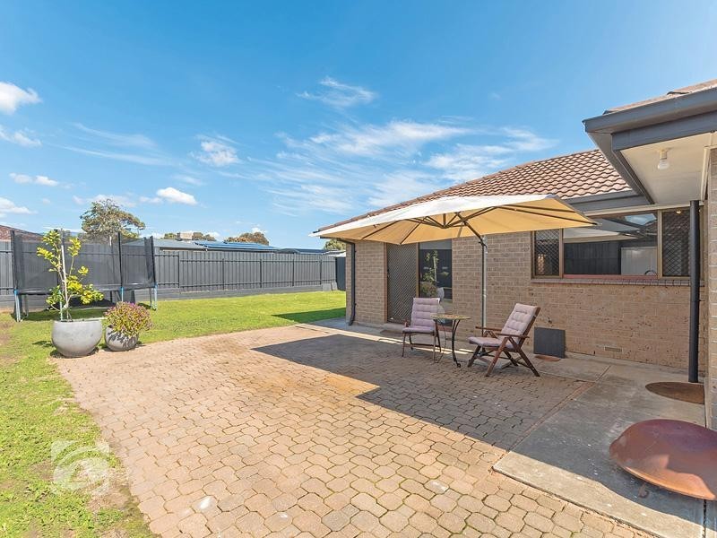 15 Fraser Avenue, St Agnes SA 5097