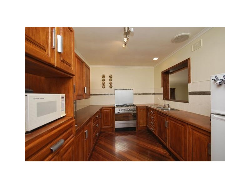 16 School Drive, Banksia Park SA 5091