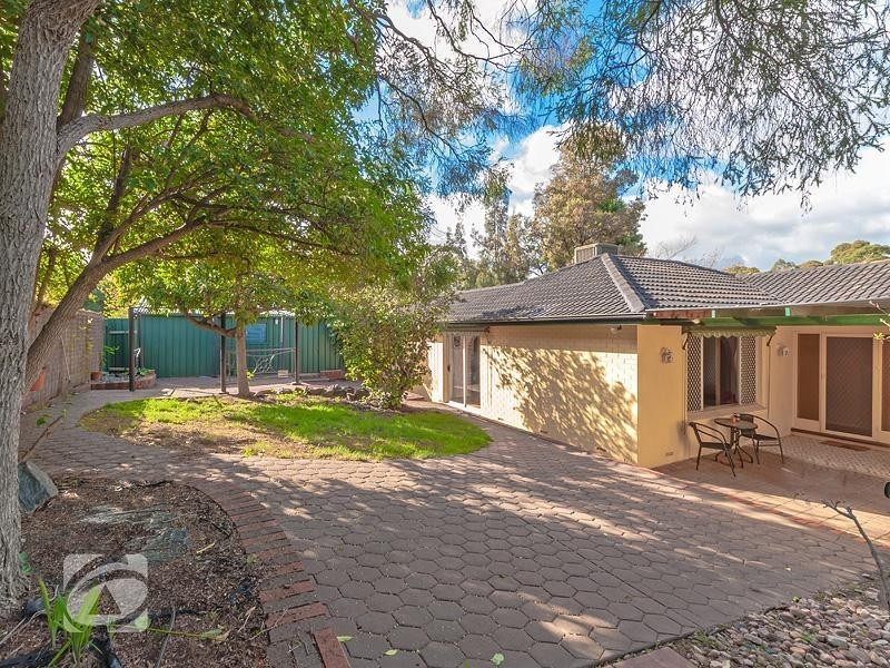 9 Farm Drive, Redwood Park SA 5097