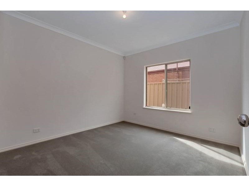 37 Conservatory Circuit, Oakden SA 5086