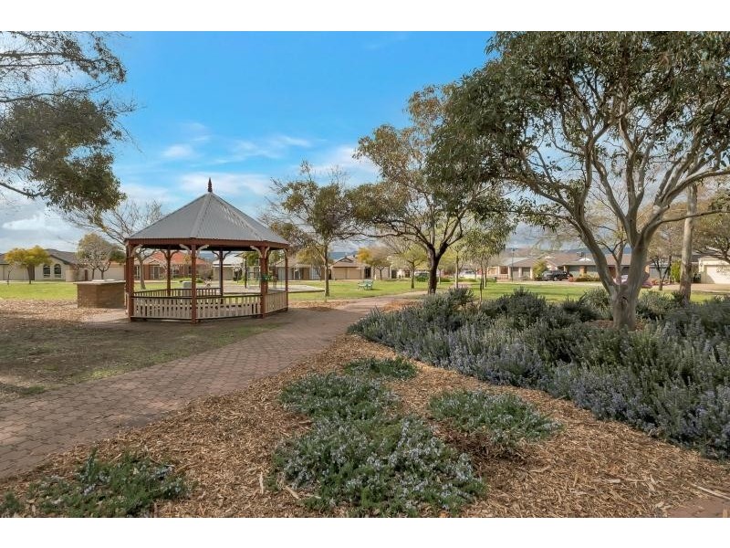 37 Conservatory Circuit, Oakden SA 5086