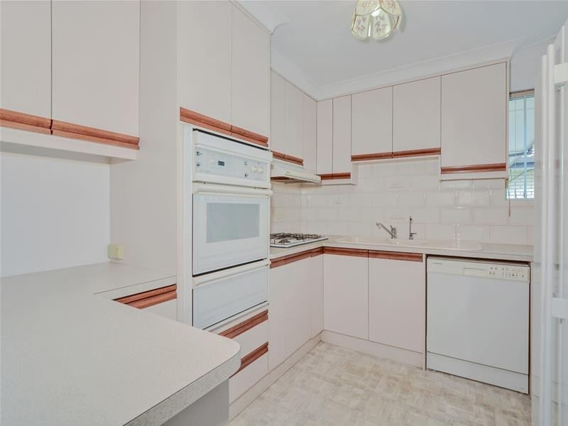 4/4 Sunnyview Crescent, Ridgehaven SA 5097