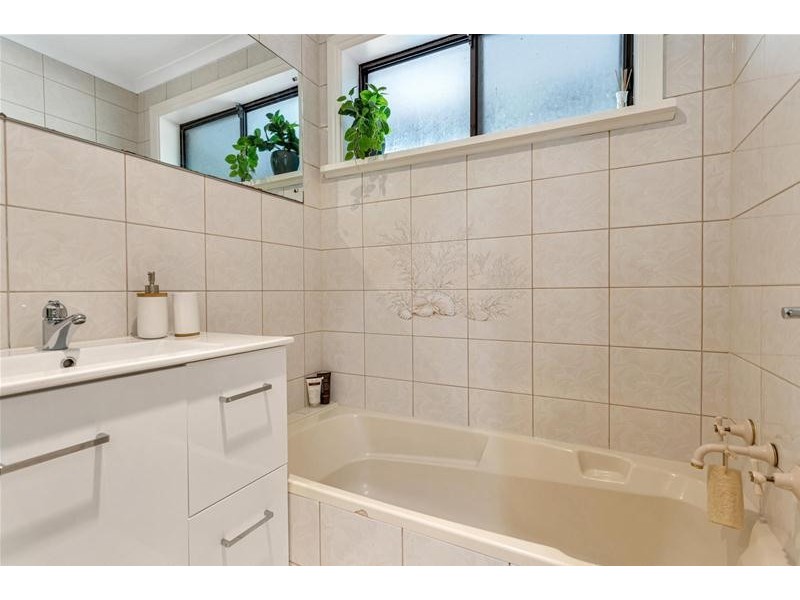 19 Brolga Street, Modbury Heights SA 5092