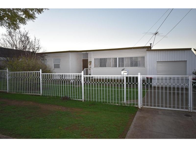 4 Marvin Avenue, Gilles Plains SA 5086