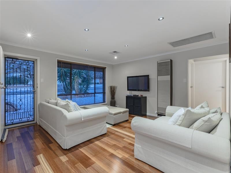 11 Palmyra Street, Modbury Heights SA 5092