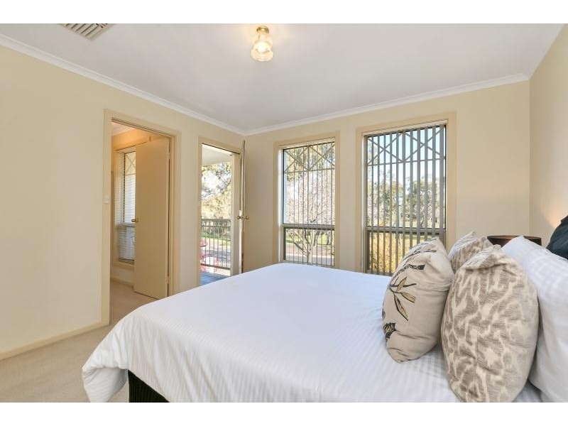 48A Sir Ross Smith Boulevard, Oakden SA 5086